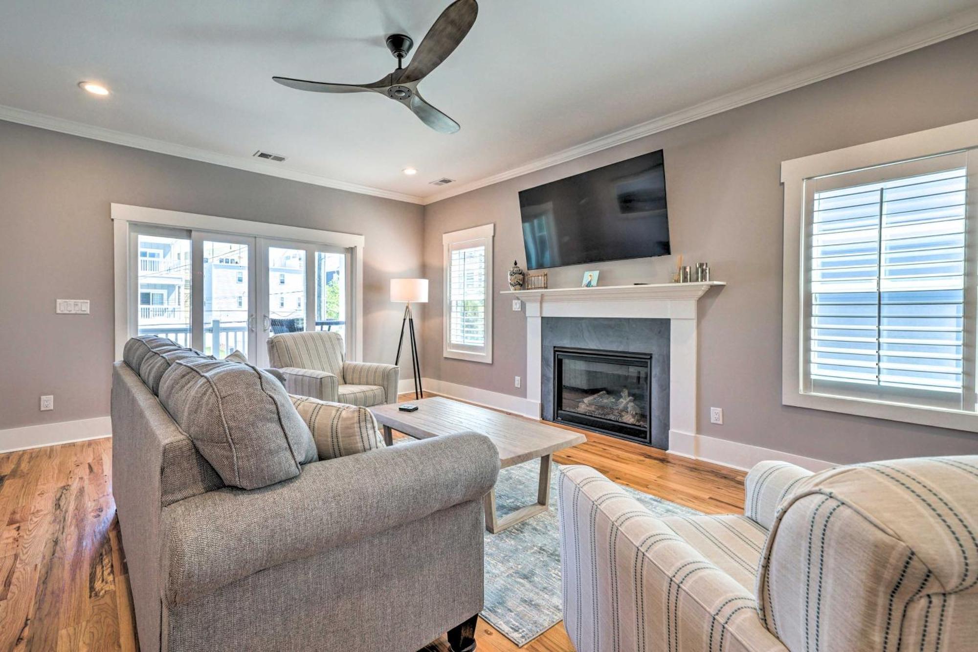 Bright Coastal Abode With Porch And Beach Access! Carolina Beach Luaran gambar