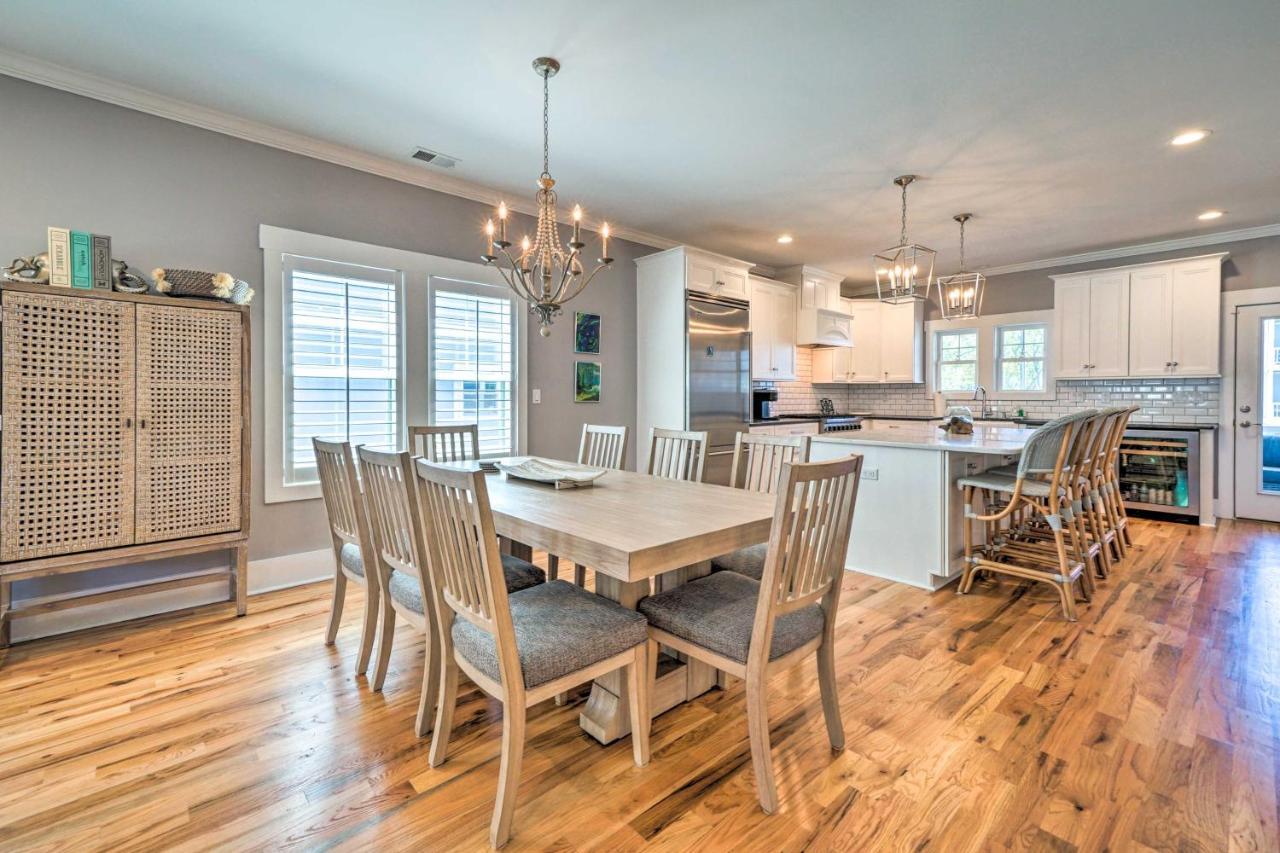 Bright Coastal Abode With Porch And Beach Access! Carolina Beach Luaran gambar