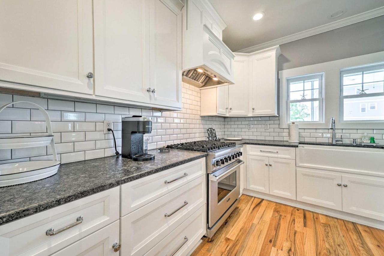 Bright Coastal Abode With Porch And Beach Access! Carolina Beach Luaran gambar
