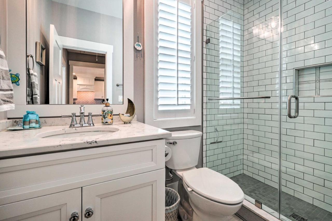 Bright Coastal Abode With Porch And Beach Access! Carolina Beach Luaran gambar