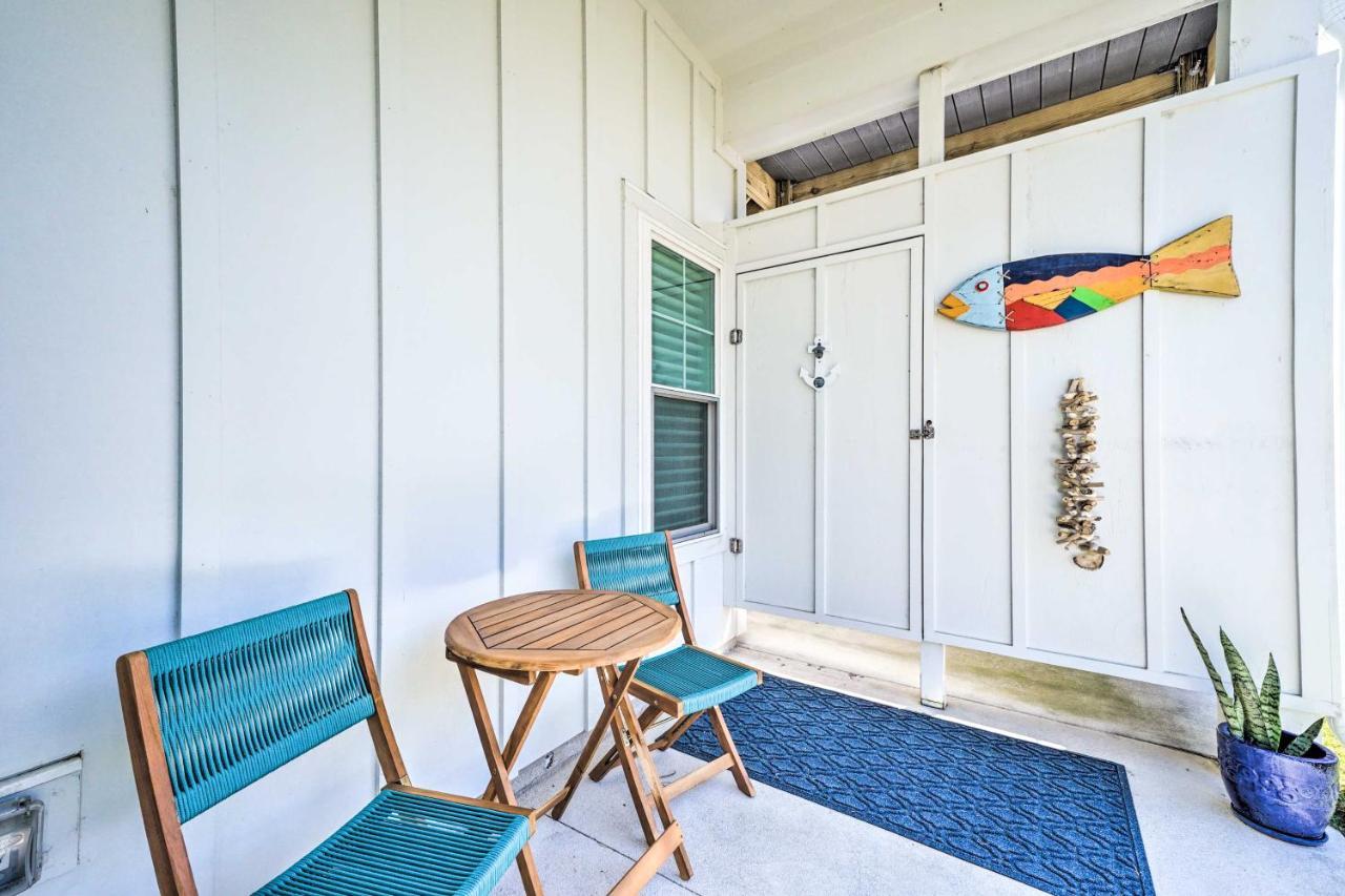 Bright Coastal Abode With Porch And Beach Access! Carolina Beach Luaran gambar